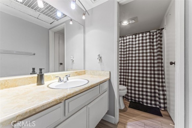 Detail Gallery Image 9 of 25 For 4311 Colfax Ave #222,  Studio City,  CA 91604 - 1 Beds | 2 Baths