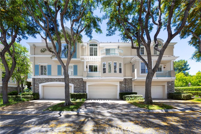 3 Chandon, Newport Coast CA: https://media.crmls.org/medias/ae8dcdd5-3669-4e60-969c-7c814a6155b2.jpg