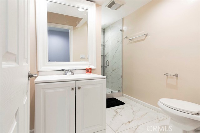 10019 Norwich Avenue, Mission Hills (San Fernando) CA: https://media.crmls.org/medias/ae8e57d2-af76-428a-8203-4d97164e53b5.jpg