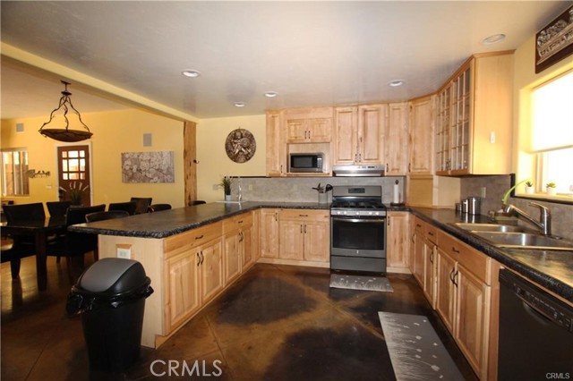 Detail Gallery Image 7 of 57 For 7497 Harrington Flat Rd, Cobb,  CA 95451 - 5 Beds | 4 Baths