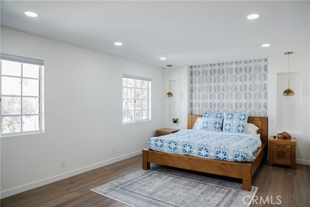 Detail Gallery Image 25 of 36 For 702 S Broadway #B,  Redondo Beach,  CA 90277 - 3 Beds | 2/1 Baths