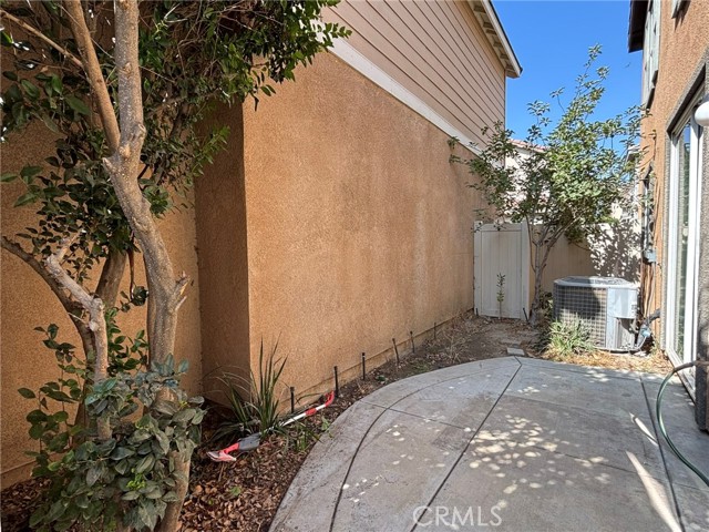 Detail Gallery Image 19 of 26 For 1890 Flint, Riverside,  CA 92501 - 3 Beds | 2/1 Baths