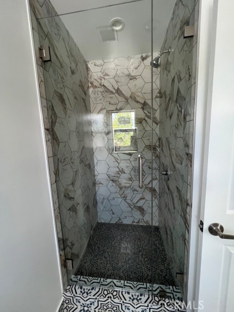 23042 Saticoy St. photo 17