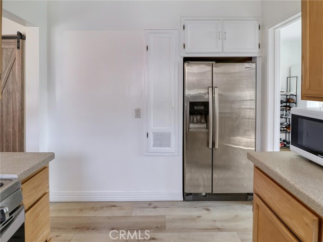 5960 Lime Avenue, Long Beach CA: https://media.crmls.org/medias/ae924758-f060-4096-9378-09f725bc8f8e.jpg