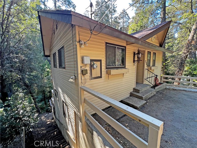 Detail Gallery Image 44 of 52 For 652 Knoll, Crestline,  CA 92325 - 3 Beds | 2/1 Baths