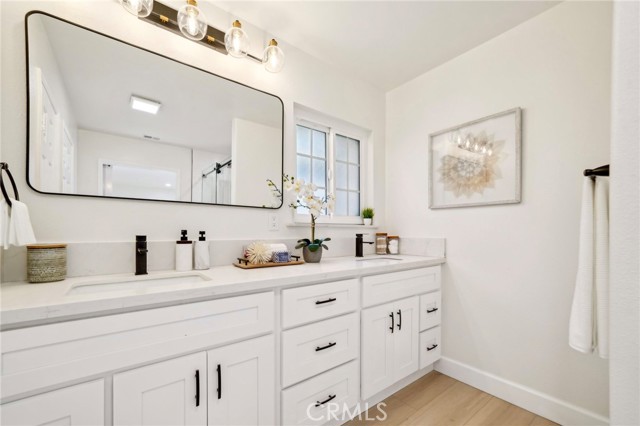 20163 Corona Street, Corona CA: https://media.crmls.org/medias/ae93f016-c20c-4e03-9026-923b556a256c.jpg