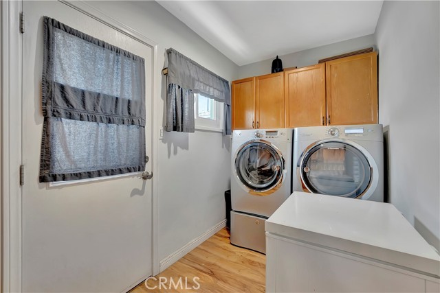 3850 Senasac Avenue, Long Beach CA: https://media.crmls.org/medias/ae93f04a-aaf1-4730-9dd4-318414eca5ee.jpg