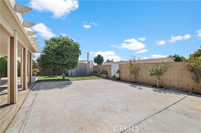 Detail Gallery Image 27 of 36 For 13681 Lexus Ln, Fontana,  CA 92335 - 4 Beds | 2 Baths