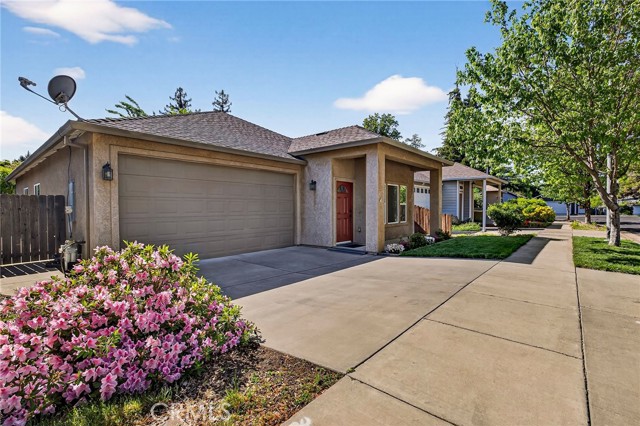 Detail Gallery Image 4 of 53 For 13 Venetian Ct, Chico,  CA 95973 - 3 Beds | 2 Baths