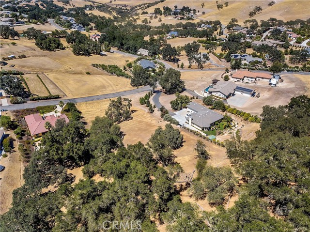 Detail Gallery Image 7 of 10 For 9904 Flyrod Dr, Paso Robles,  CA 93446 - – Beds | – Baths