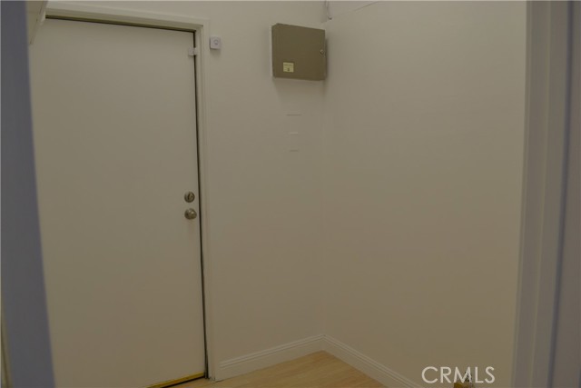 916 W Burbank Boulevard, Burbank, California 91506, ,Commercial Lease,For Rent,916 W Burbank Boulevard,CRSR25070336