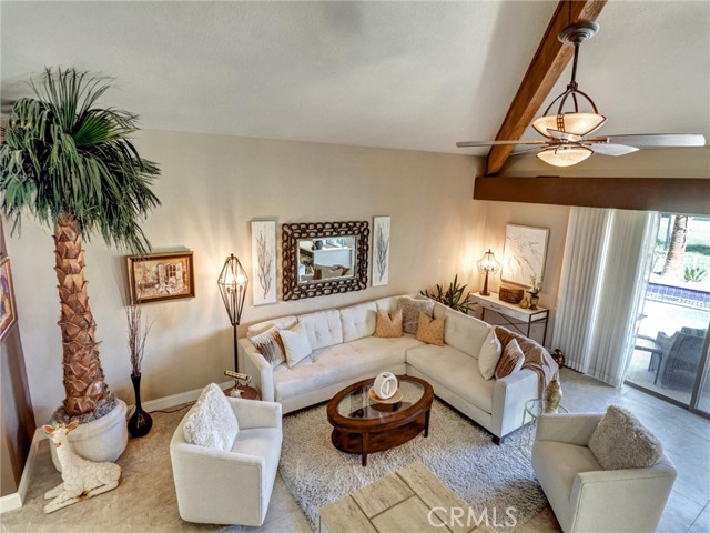 208 Kavenish S Drive, Rancho Mirage CA: https://media.crmls.org/medias/ae96a318-ee03-4722-84a2-1c00d519607c.jpg