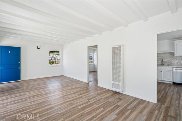 Detail Gallery Image 17 of 31 For 295 Wave St, Laguna Beach,  CA 92651 - 3 Beds | 3 Baths