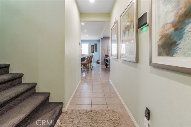 27323 Ardella Place, Saugus CA: https://media.crmls.org/medias/ae96cd1f-687d-4e5c-a6b7-60fa27c76936.jpg