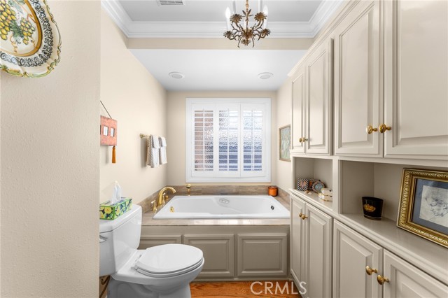1215 Mira Monte Drive, Redlands CA: https://media.crmls.org/medias/ae973f76-c50c-4f58-9130-62a3895e42a2.jpg