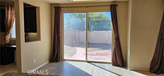 Detail Gallery Image 9 of 37 For 5677 Brianhead, Riverside,  CA 92880 - 6 Beds | 5 Baths