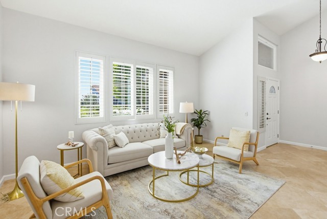 Detail Gallery Image 8 of 69 For 12030 Redcliff Ct, San Diego,  CA 92131 - 5 Beds | 3 Baths