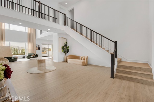 Detail Gallery Image 8 of 50 For 20204 W Albion Way, Porter Ranch,  CA 91326 - 5 Beds | 5/1 Baths