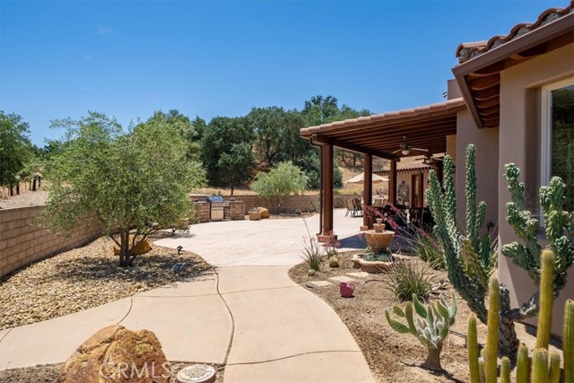 5085 Martingale Circle, San Miguel CA: https://media.crmls.org/medias/ae99e490-8c7b-4766-a393-952978b92ed7.jpg