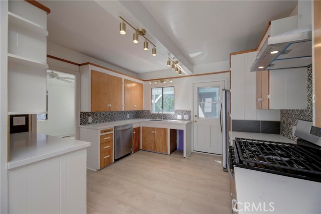 Detail Gallery Image 15 of 40 For 931 Manhattan Ave, Hermosa Beach,  CA 90254 - – Beds | – Baths