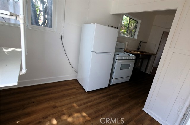 Detail Gallery Image 12 of 18 For 2814 Workman St #1/2,  Los Angeles,  CA 90031 - 1 Beds | 1 Baths