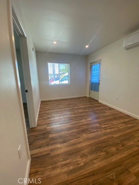 6634 Wynne Avenue, Reseda CA: https://media.crmls.org/medias/ae9bfad7-24e7-4c5e-8143-a0d6072d81f5.jpg