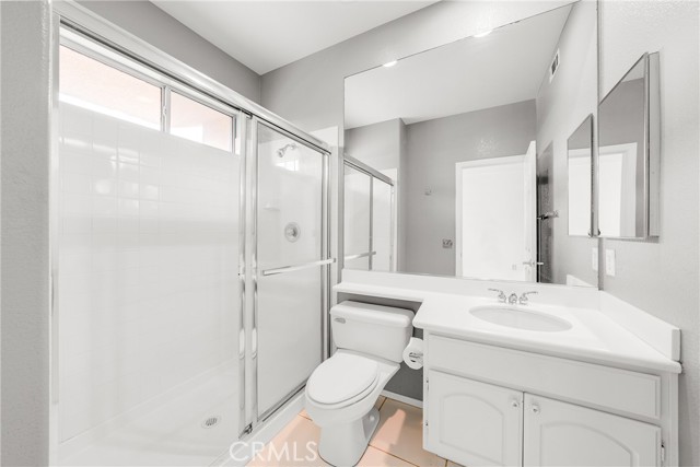 32879 Valentino Way, Temecula CA: https://media.crmls.org/medias/ae9ccac0-a28e-4078-bd42-6846fa8b5674.jpg
