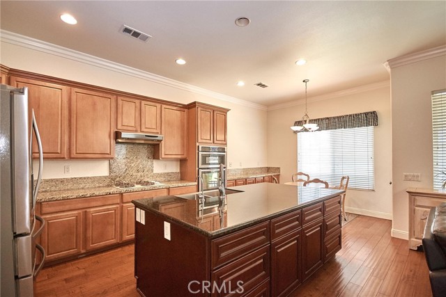 Detail Gallery Image 20 of 62 For 13862 Dearborn St, Corona,  CA 92880 - 5 Beds | 3 Baths