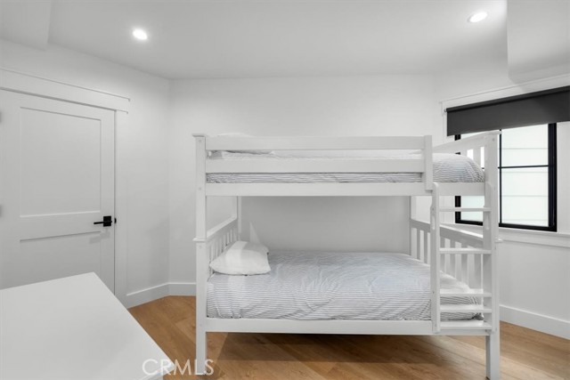 2406 Silverstrand Avenue, Hermosa Beach CA: https://media.crmls.org/medias/ae9d7a9f-d42a-4781-966a-9e305c3b269b.jpg