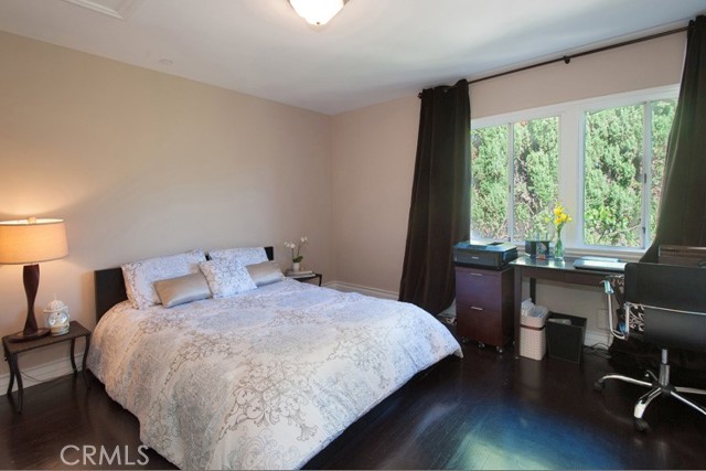 Detail Gallery Image 19 of 27 For 7120 Pacific View Dr, Los Angeles,  CA 90068 - 5 Beds | 4 Baths