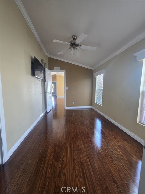 Detail Gallery Image 8 of 15 For 812 N Loren Ave #18,  Azusa,  CA 91702 - 3 Beds | 2 Baths