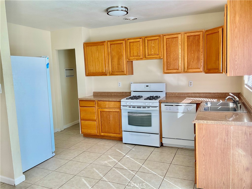 MLS #JT25254704 image #2