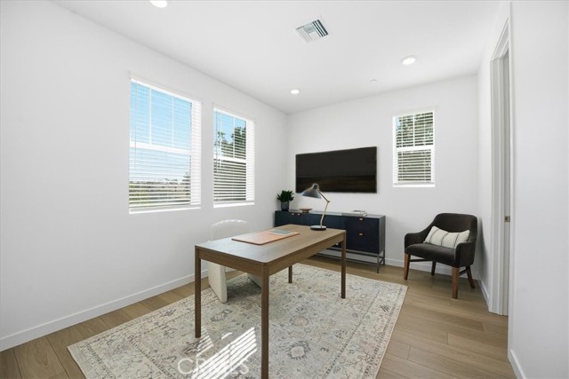 Detail Gallery Image 40 of 53 For 2392 Haley Point Drive #104,  Ventura,  CA 93003 - 3 Beds | 3/1 Baths