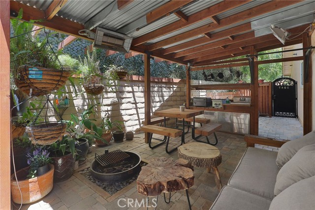 Detail Gallery Image 19 of 20 For 5047 Orrville Ave, Woodland Hills,  CA 91367 - 4 Beds | 2/1 Baths