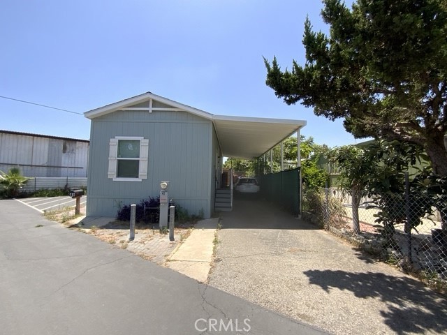 3661 Pacific Avenue, Jurupa Valley CA: https://media.crmls.org/medias/aea0ef4a-c0d4-4420-85a2-2f6da8932210.jpg