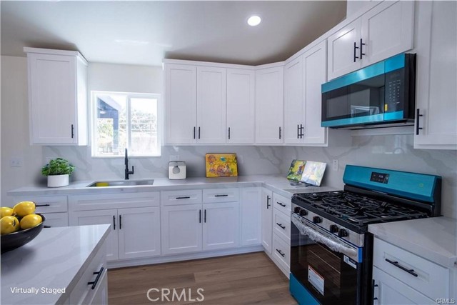 8920 Sabina Avenue, Hesperia CA: https://media.crmls.org/medias/aea1b886-52c0-403c-b253-d09291370c8f.jpg