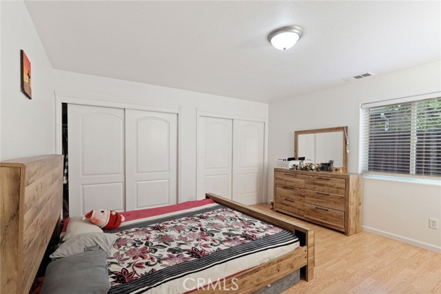 Detail Gallery Image 8 of 31 For 336 E Locust, Lodi,  CA 95240 - 5 Beds | 2/1 Baths