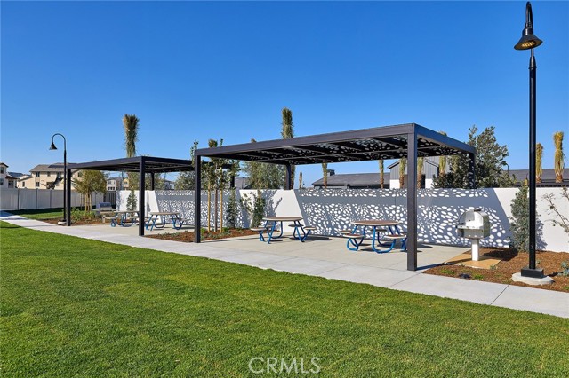 Detail Gallery Image 21 of 28 For 12951 Paradiso Dr #105,  Corona,  CA 92880 - 3 Beds | 3/1 Baths