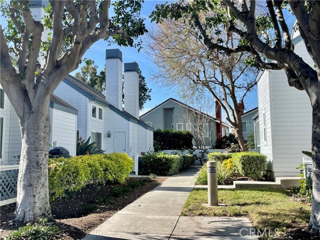 Detail Gallery Image 18 of 23 For 27 Briarglen #10, Irvine,  CA 92614 - 2 Beds | 2 Baths