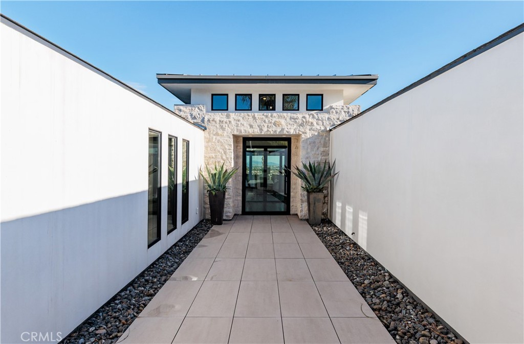 MLS #OC25010978 image #58