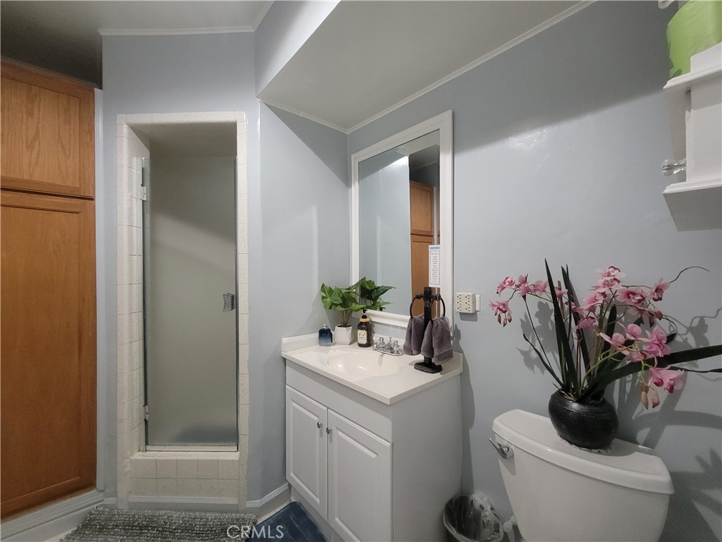 https://media.crmls.org/medias/aea42986-b95c-4013-8867-75ddd27d533a.jpg?preset=X-Large