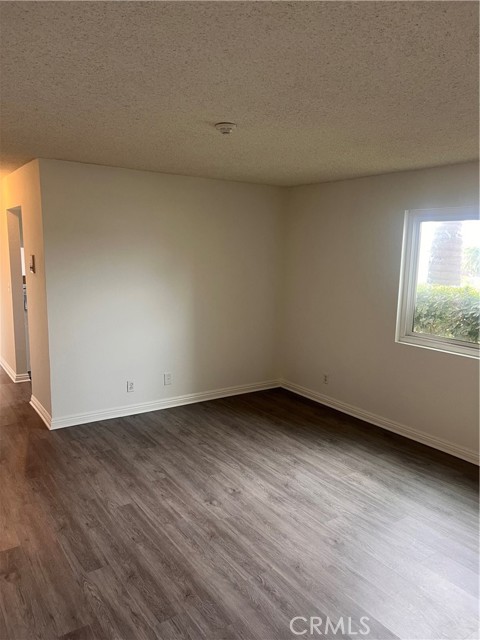 Detail Gallery Image 4 of 26 For 720 Meyer #101,  Redondo Beach,  CA 90278 - 2 Beds | 2 Baths