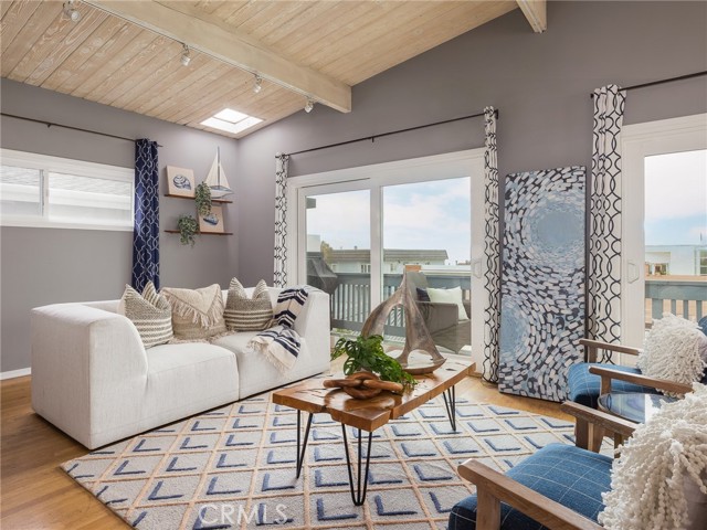 2613 Vista Drive, Manhattan Beach, California 90266, 3 Bedrooms Bedrooms, ,2 BathroomsBathrooms,Residential,Sold,Vista,SB22142075