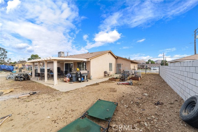 Detail Gallery Image 23 of 26 For 4040 Sierra Ave, Norco,  CA 92860 - 3 Beds | 2 Baths