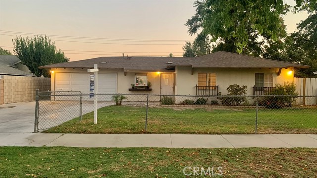 3888 Lofton Pl, Riverside, CA 92501