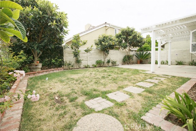 Detail Gallery Image 9 of 9 For 37 Summerwind, Irvine,  CA 92614 - 3 Beds | 2/1 Baths