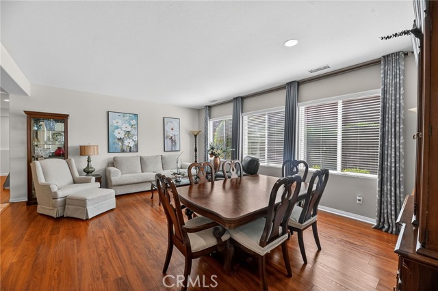 Detail Gallery Image 7 of 67 For 32797 Secretariat Ct, Menifee,  CA 92584 - 5 Beds | 4 Baths