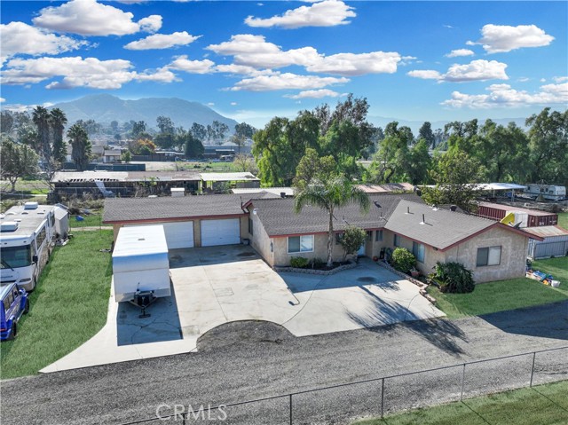 Image 2 for 320 Shirley Ln, Norco, CA 92860