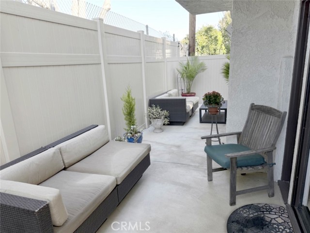 Detail Gallery Image 21 of 57 For 111 Geneva Walk, Long Beach,  CA 90803 - 4 Beds | 3 Baths