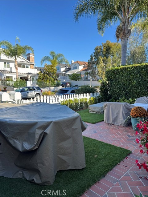 Detail Gallery Image 20 of 21 For 718 Fernleaf, Corona Del Mar,  CA 92625 - 3 Beds | 3 Baths